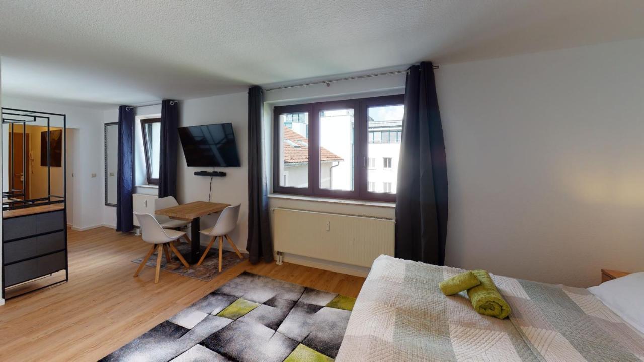 Sweethome - Zentral - Kueche & Parkplatz, Wifi Halle  Exterior foto