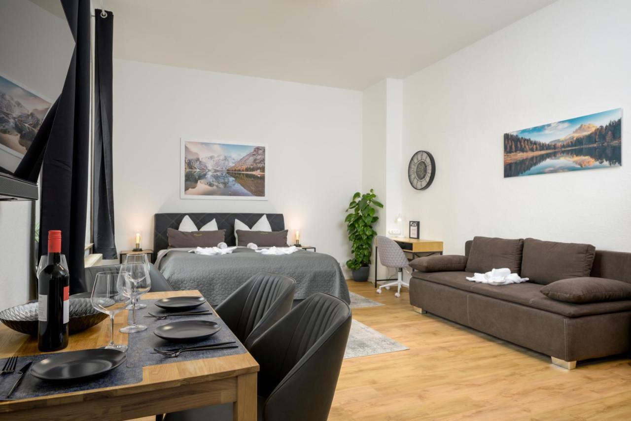 Sweethome - Zentral - Kueche & Parkplatz, Wifi Halle  Exterior foto