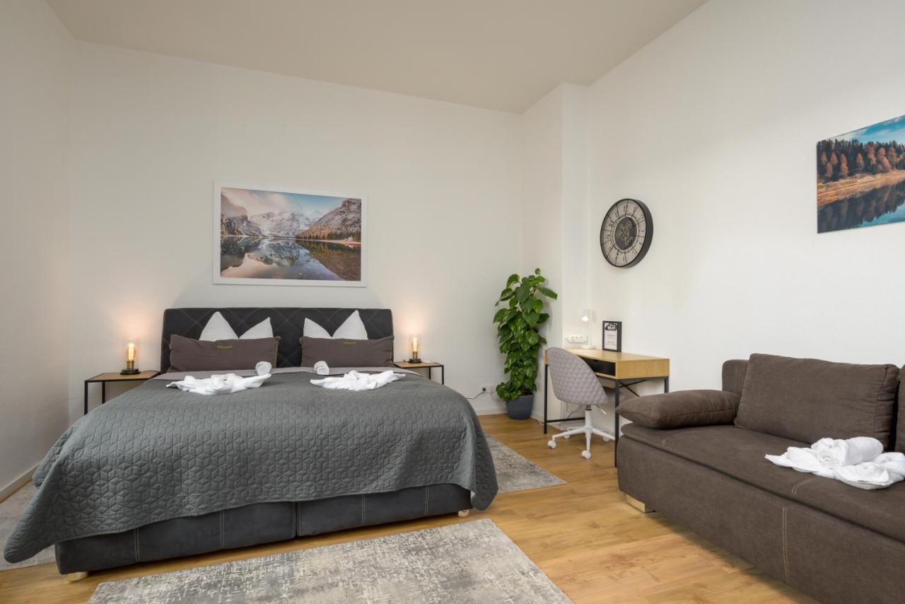 Sweethome - Zentral - Kueche & Parkplatz, Wifi Halle  Exterior foto