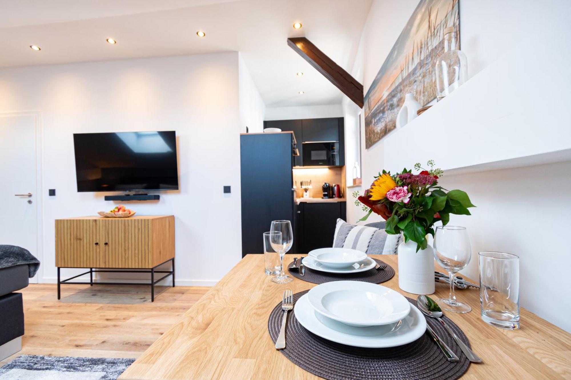 Sweethome - Zentral - Kueche & Parkplatz, Wifi Halle  Exterior foto