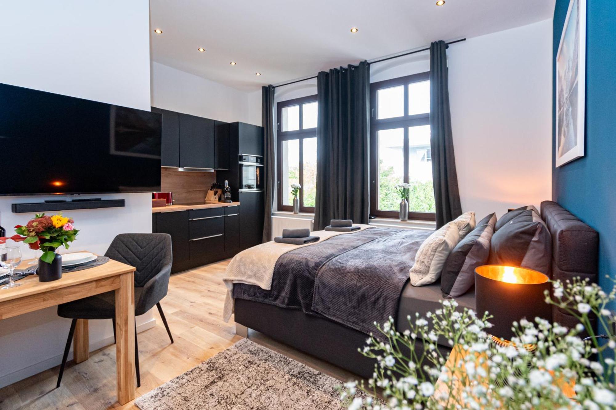 Sweethome - Zentral - Kueche & Parkplatz, Wifi Halle  Exterior foto